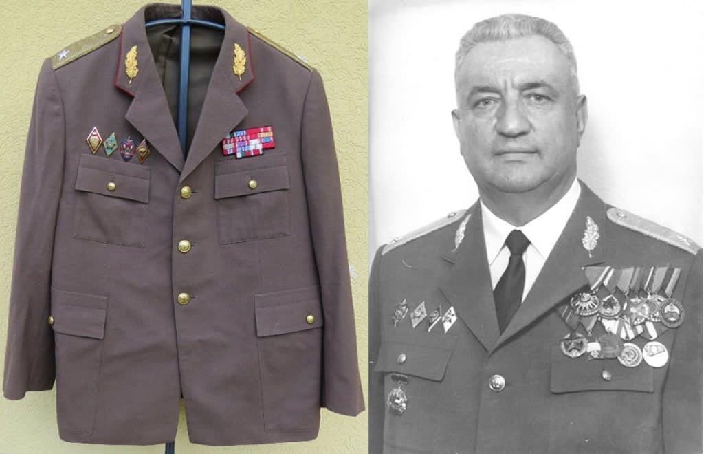 Dr. Györök Ferenc rendőr vezérőrnagy köznapi zubbonya